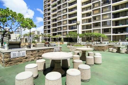 Beautifully Renovated 32Nd Floor Deluxe Ocean View Waikiki Condo Condo Χονολουλού Εξωτερικό φωτογραφία
